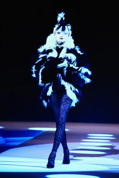 Look 13